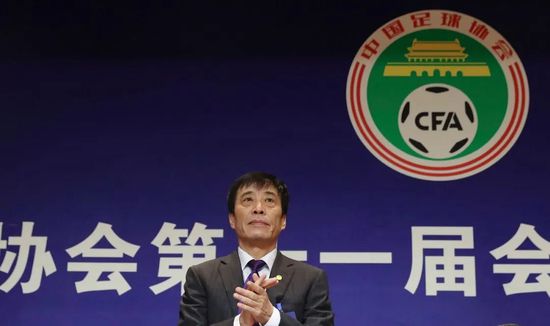 贱奴顾泽宇被教练调教榨精