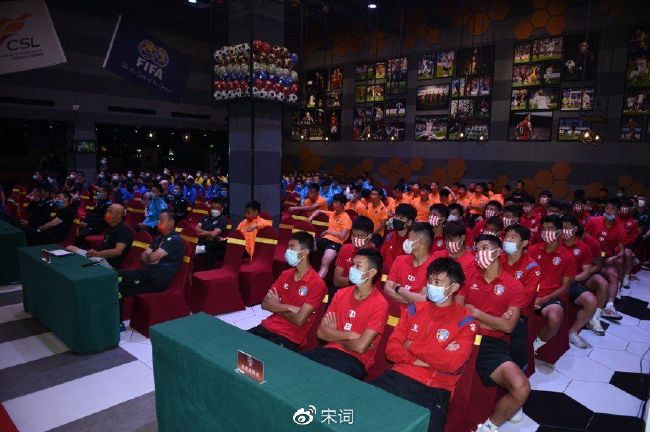 午夜国产情侣拍视频